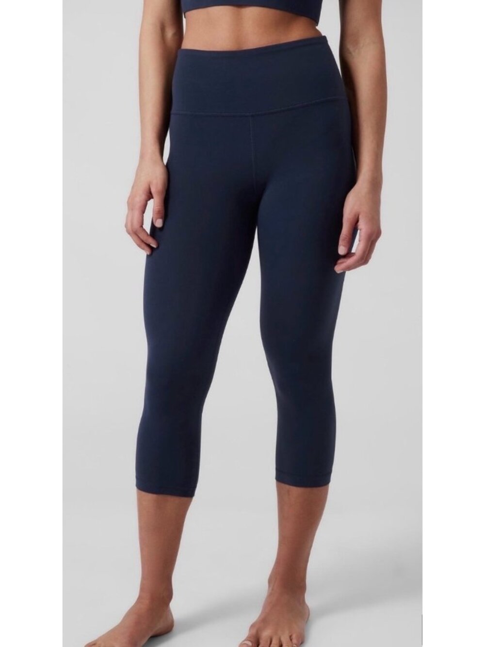 ATHLETA Solid Navy Blue High-Rise Waist Elation Capri Athletic Leggings Small